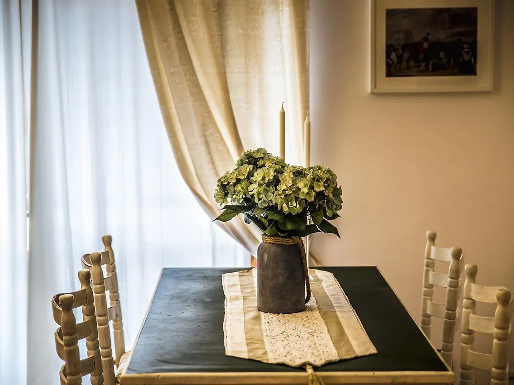 Tisserand Boutique & Apartment 리도디오스티아
